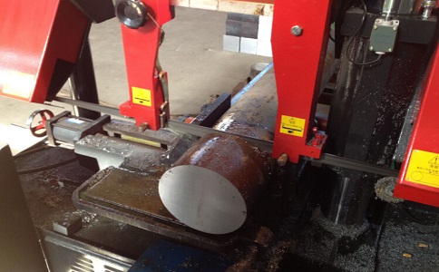 通山卧式带锯床加工时出现明显振荡如何排查？